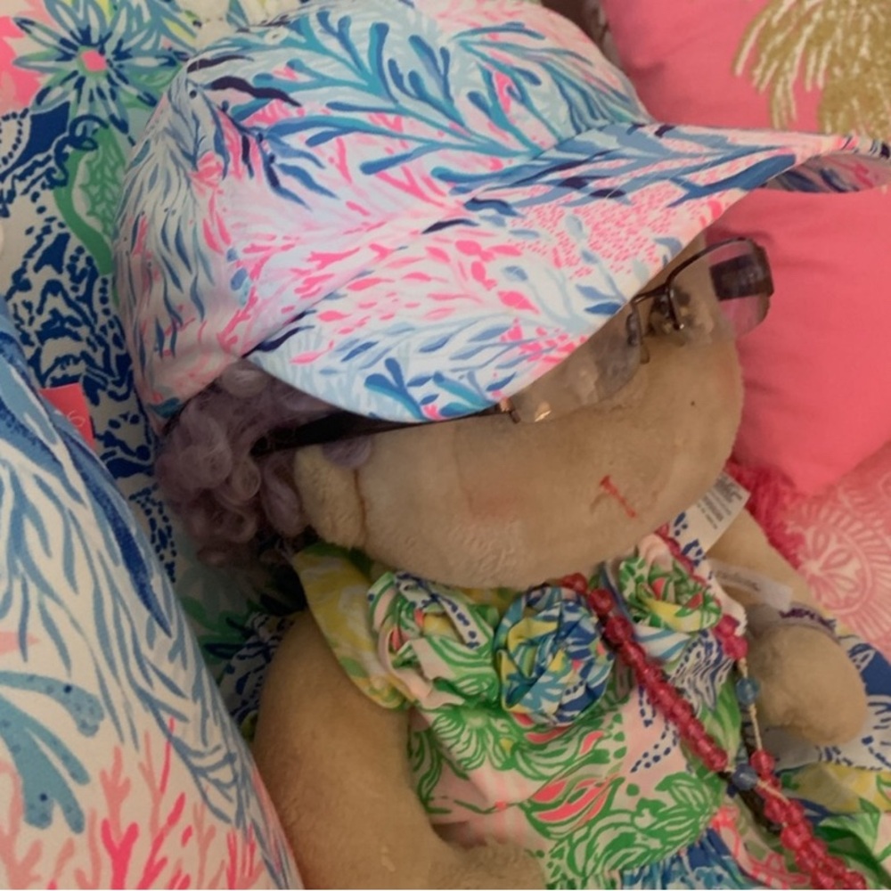 Lilly Pulitzer run around hit in Kaleidoscope Coral